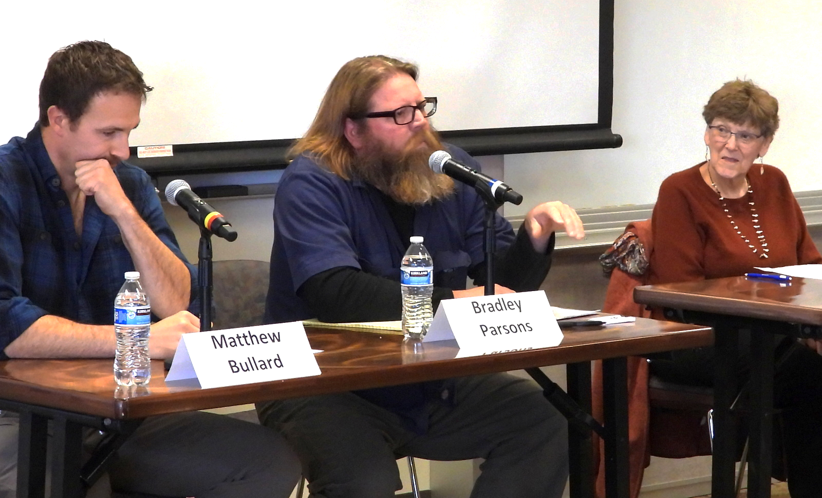 Council candidates talk HART, housing and development in chamber forum